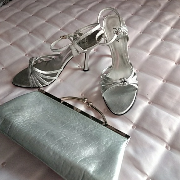 RSVP Shoes - RSVP silver heels plus matching clutch